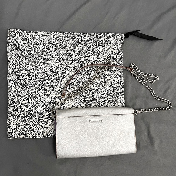 Rebecca Minkoff Wallet on a Chain - Picture 3 of 6